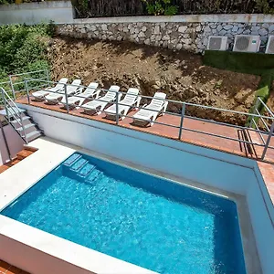 Luxury With Private Swimming Pool Apartment